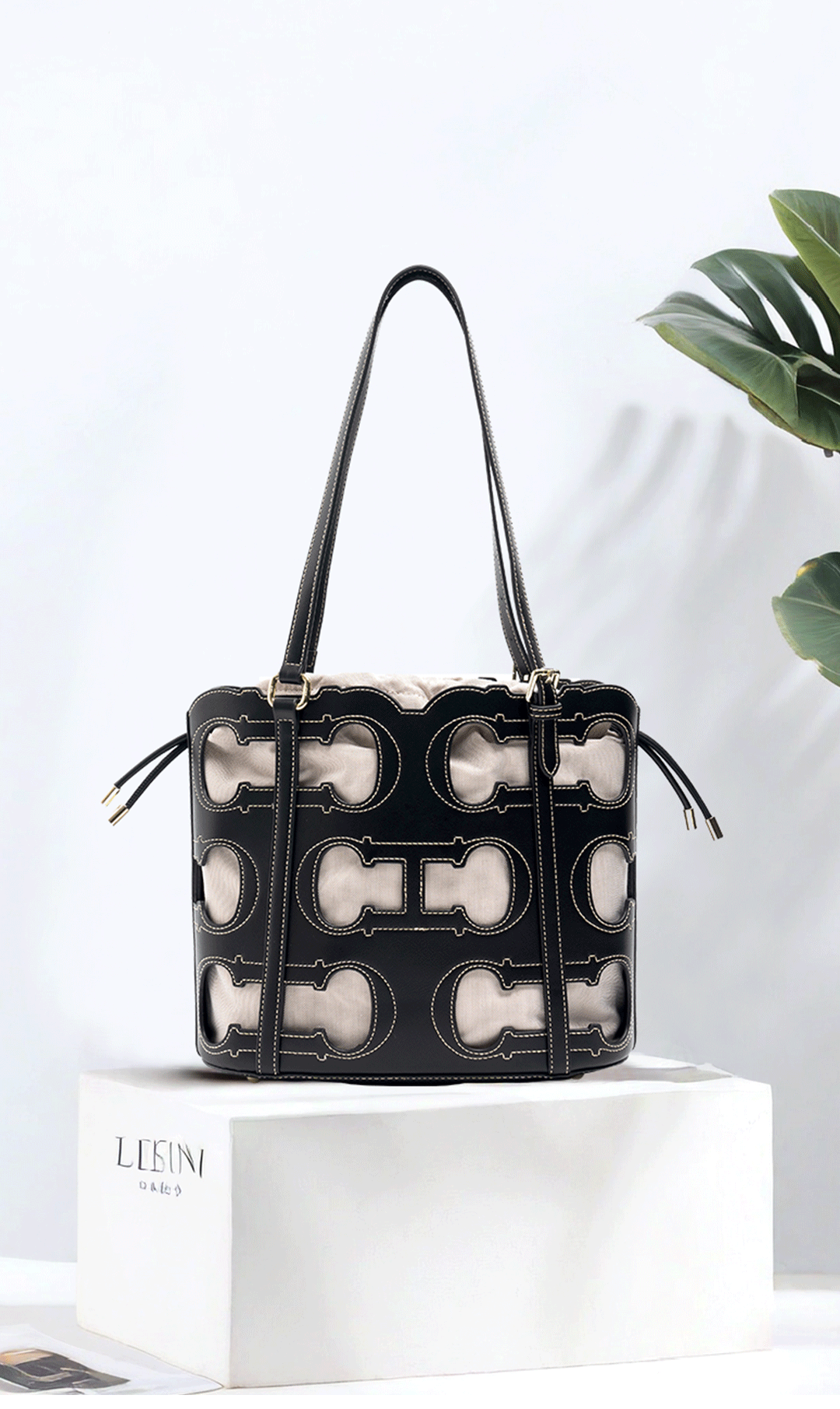 CH High-end Brand Fashionable Hollow Design Women's Handbag Large Capacity Simple Solid Color Women's Shoulder Bag