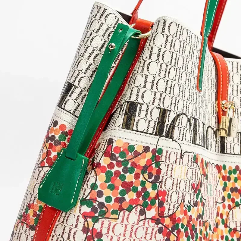 CH Luxury Ladies Shoulder Bag Large Capacity Bucket Bag 2024 New High Quality Ladies Handbag Exquisite Flower Pattern Womenswe
