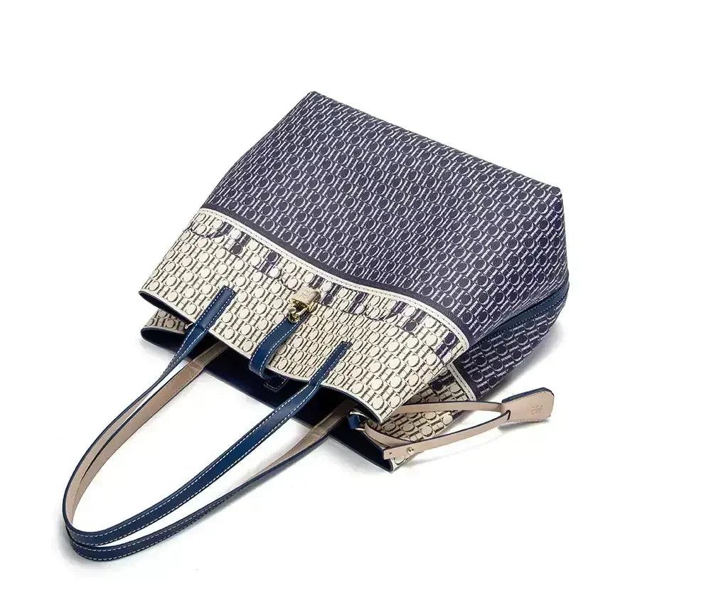 CH Luxury Ladies Shoulder Bag Large Capacity Bucket Bag 2024 New High Quality Ladies Handbag Exquisite Flower Pattern Womenswe