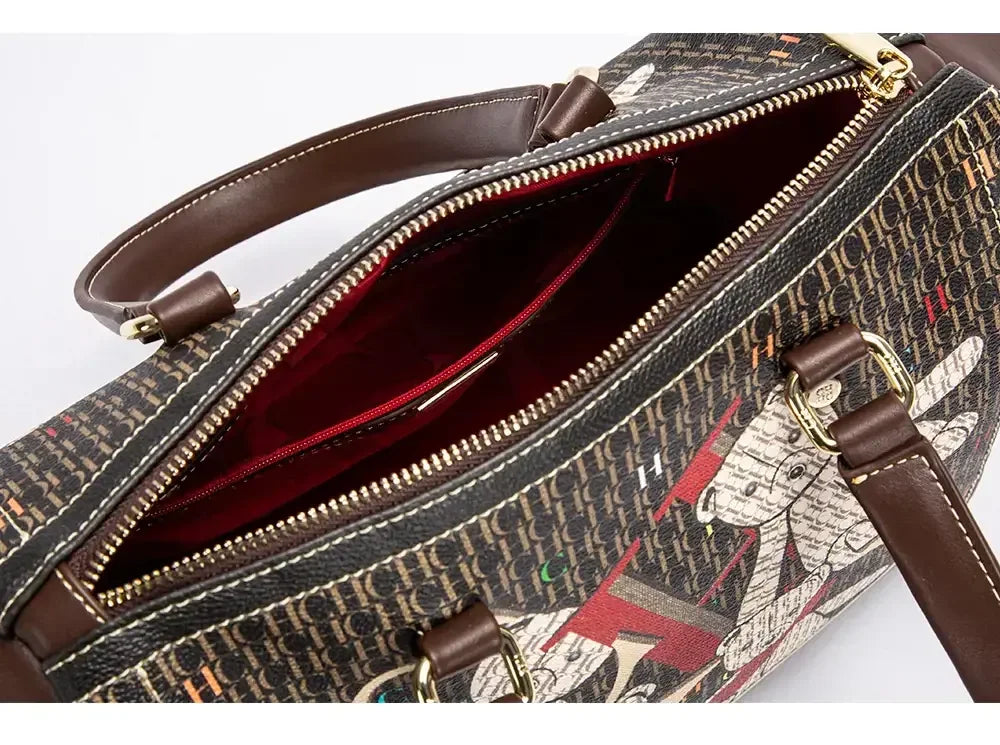 CH Women's Handbag Fashion Luxury Design 2024 Spring New Color Printed Letter Women's Commuter Crossbody Bag
