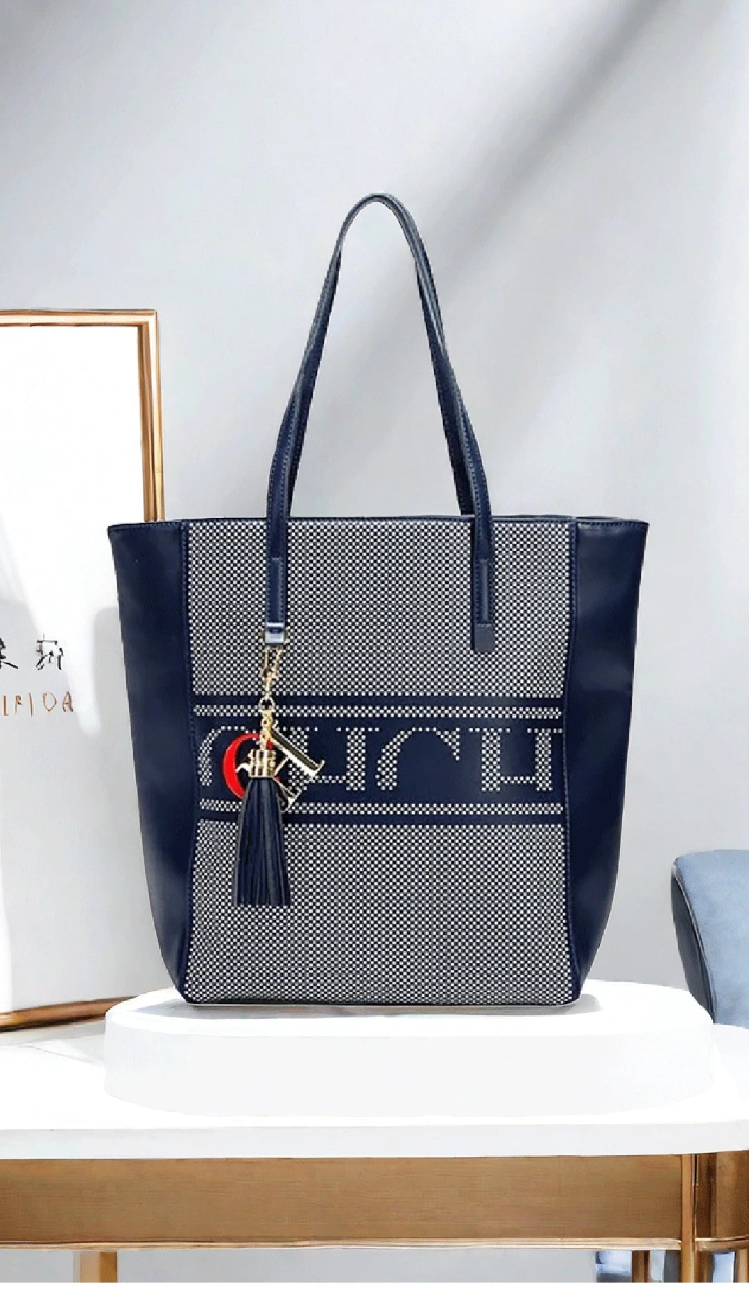 Exquisite Large Simple Shopping Multifunctional Business Women's Shoulder Bag with High Quality and Design Large Capacity Women's Handbag