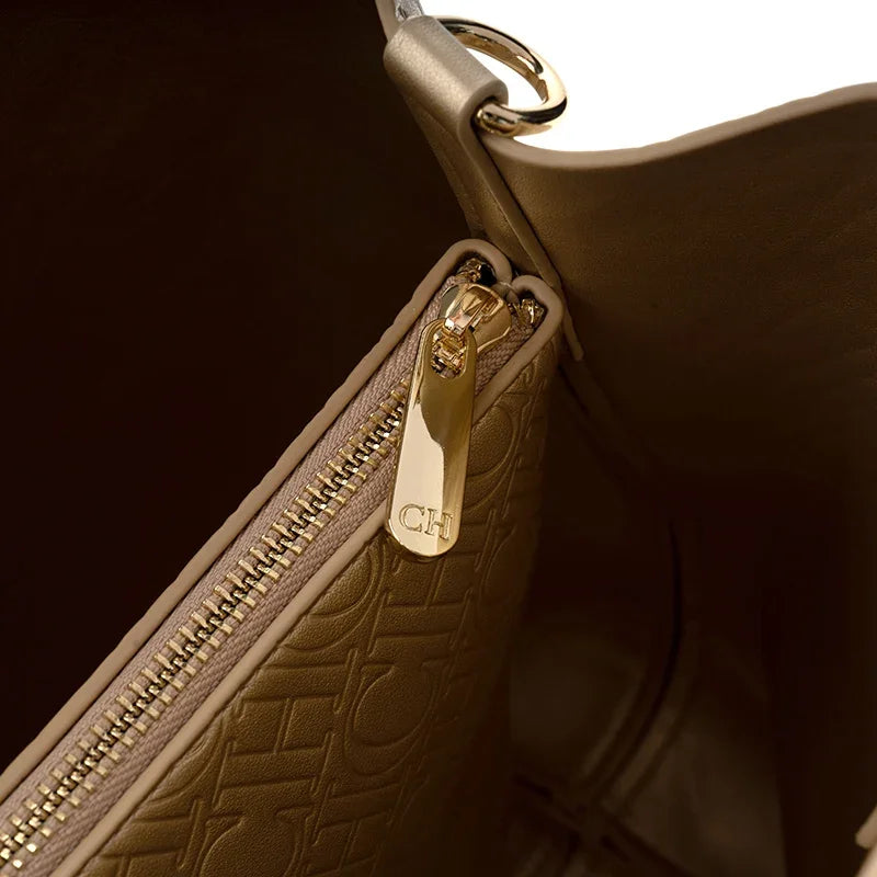 Exquisite Solid Color Letter Embossed Design Handbag Large Capacity Women's Shoulder Bag High-end Classic Fashion Women's Handbag