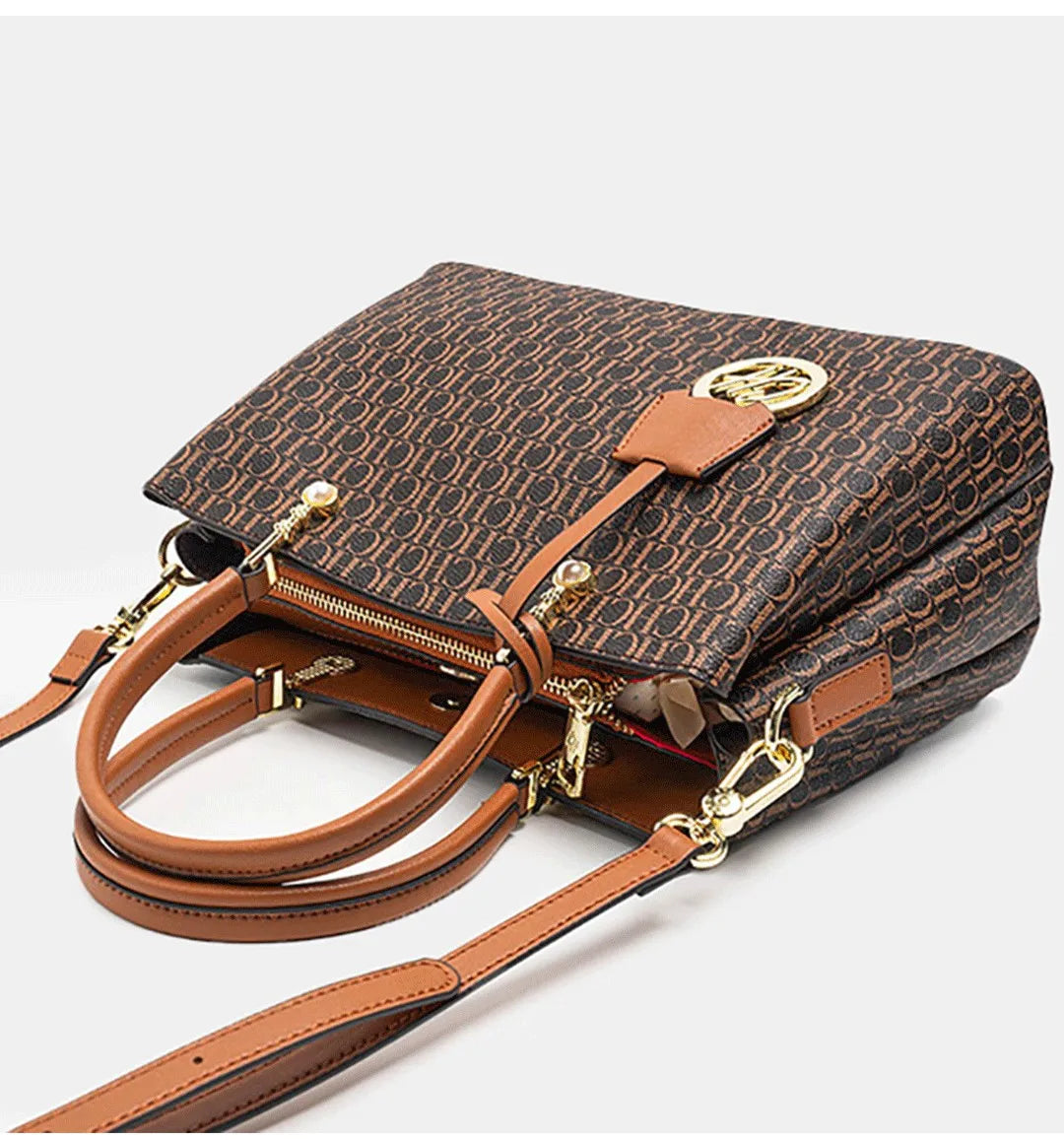 Exquisite Luxury Brand Letter Pendant Design with Letter Printing for Women's Handbags Unique Elegant Trendy Niche High-quality Women's Handbags