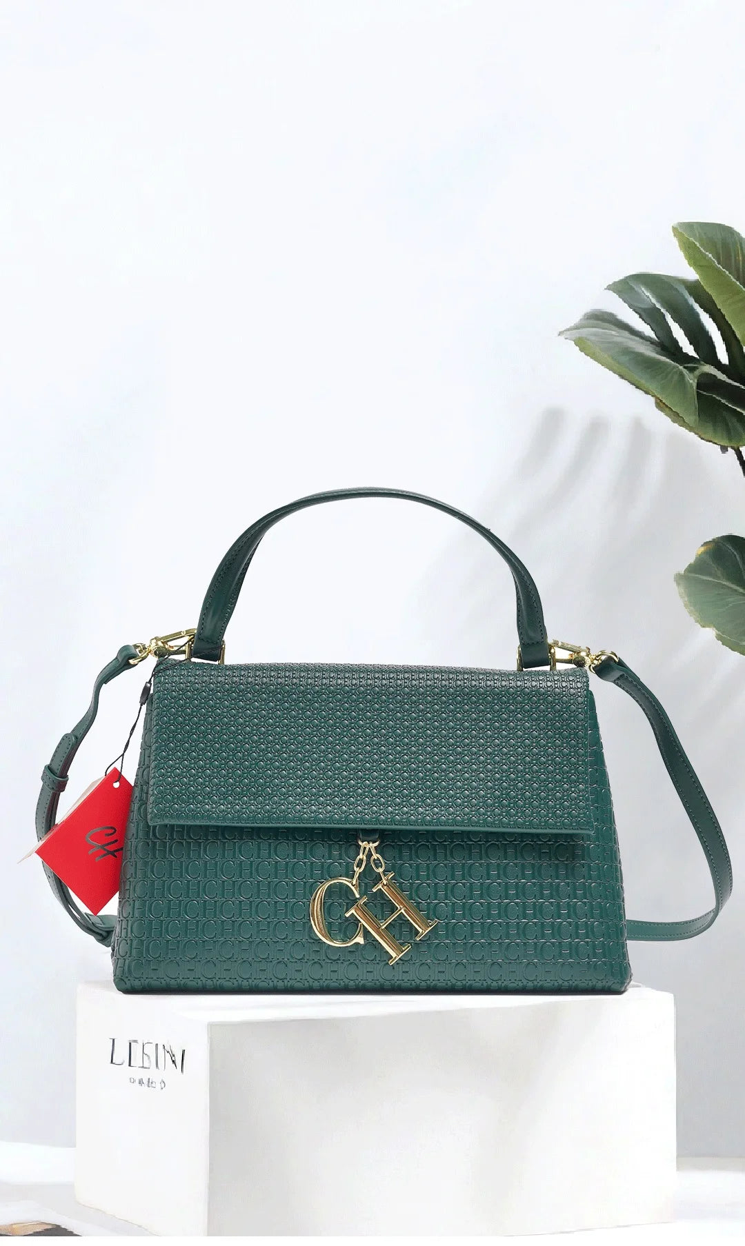 Exquisite Solid Color Brand Classic Letter Logo Buckle Women's Handbag Large Capacity High-quality Women's Elegant Lightweight Luxury Handbag